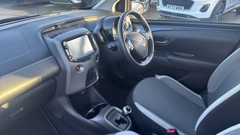 Toyota Aygo 1.0 VVT-i X-Trend TSS 5dr x-shift Petrol Hatchback